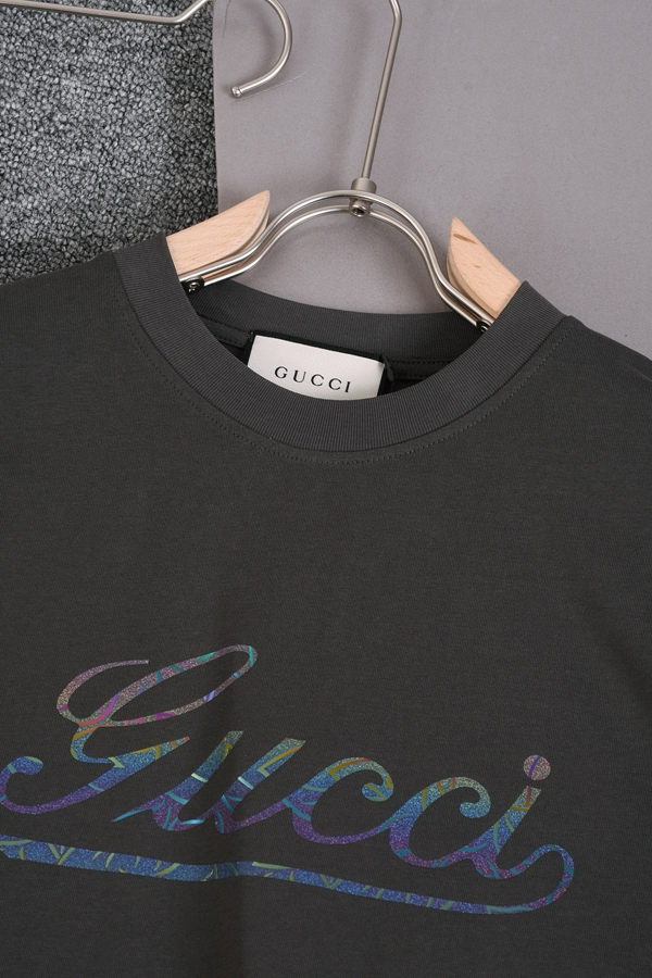 ブランドTシャツ背面デザイン